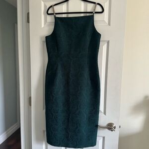 Elegant Dark Green Patterned Midi Dress With Chain Straps